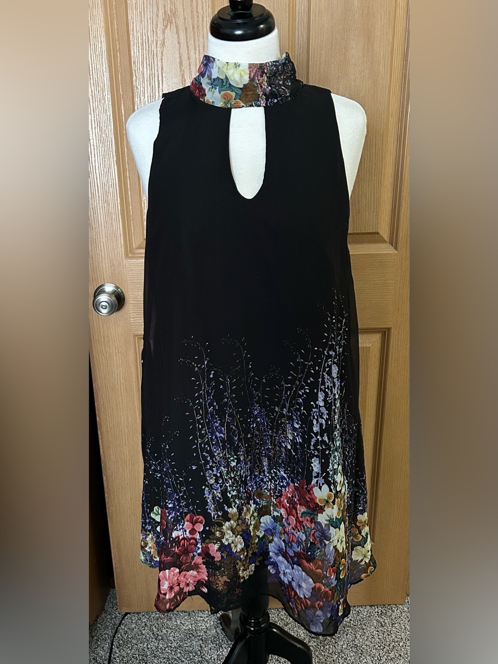 Adorable Princess Cut Dress